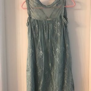 Simple Lace and classy dress!